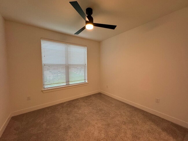 Building Photo - 15636 Vacca Wy