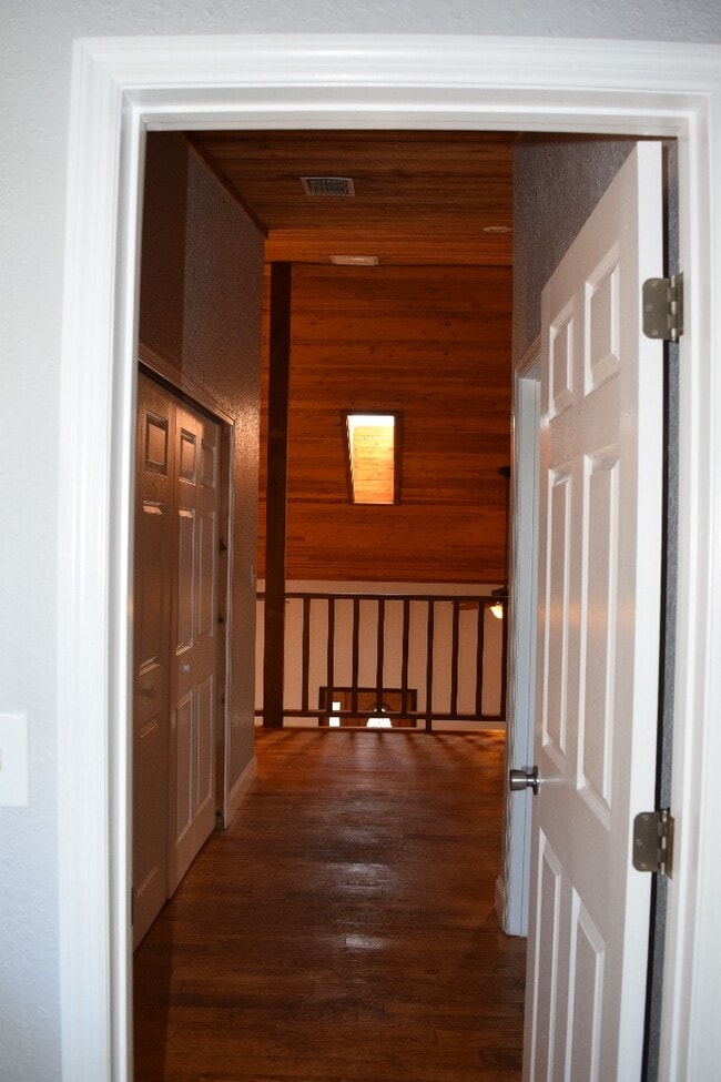 Building Photo - 2718 Viola Ln