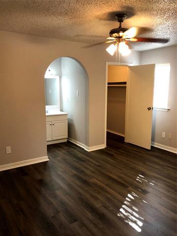 Building Photo - 1741 Crystal Way