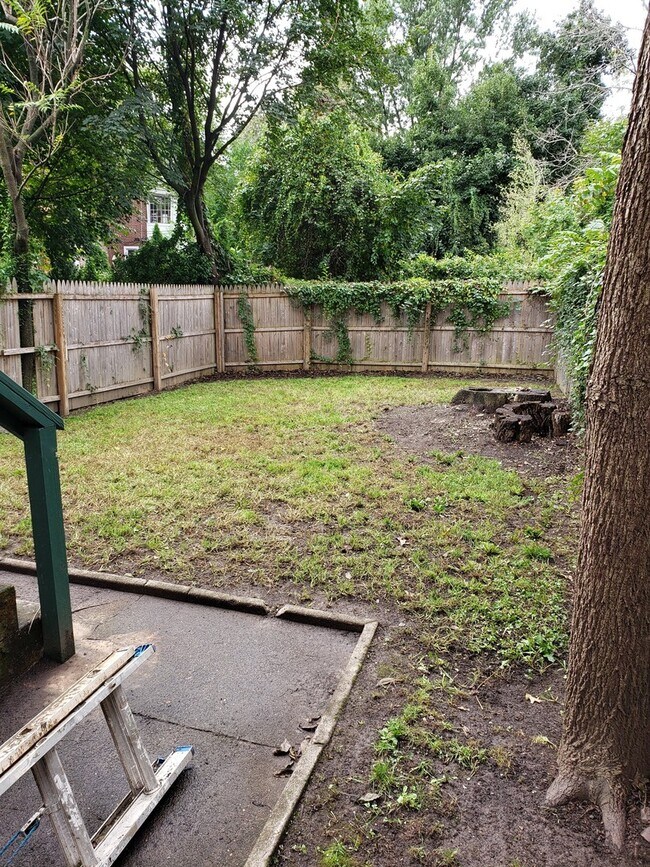 Building Photo - 7128 Boyer St