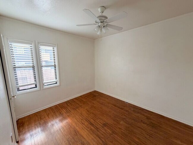 Building Photo - Reno Affordable House 3 Bedroom/1 Bath/ 1 Cat Friendly