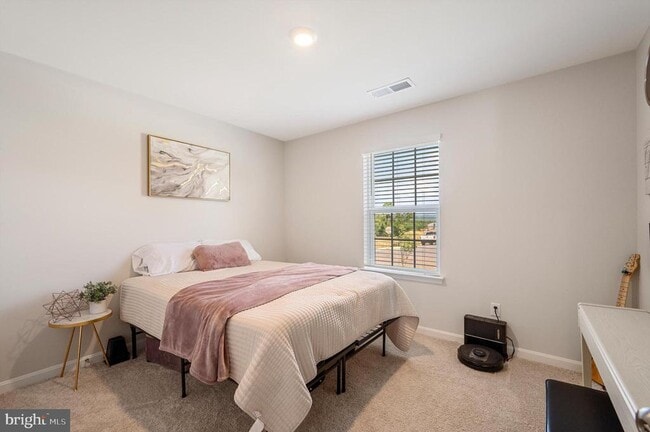 Building Photo - 171 Centergate Dr