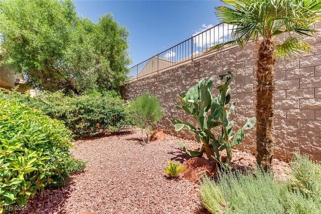 Building Photo - 2348 Fossil Canyon Dr