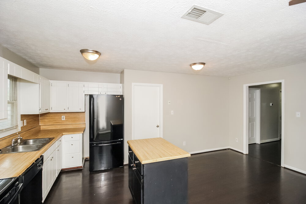 Building Photo - 147 Old Mill Trail SW