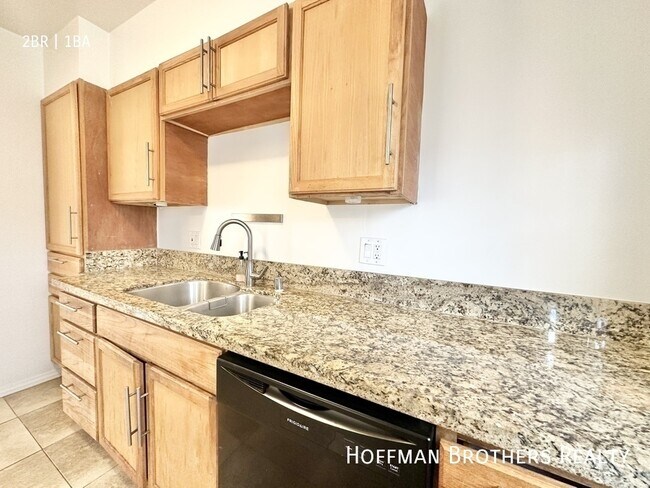 Building Photo - 1207 S La Cienega Blvd