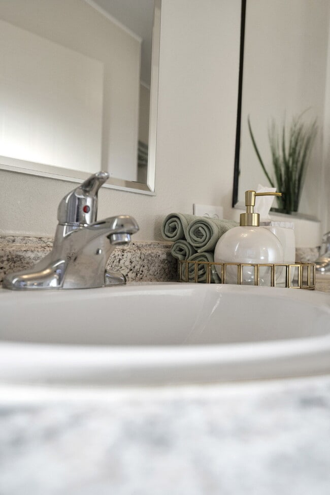 Building Photo - Modern 2-Bedroom, 2-Bath – Furnished Mobil...