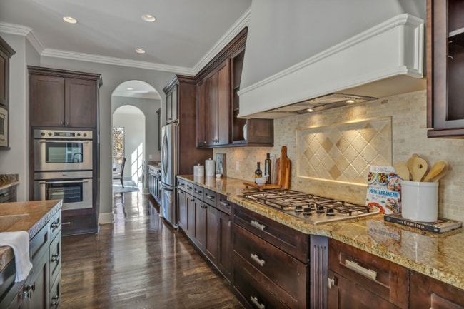 Building Photo - 1127 Glendale Ln