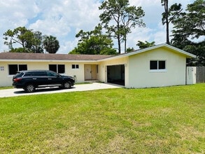 Building Photo - 3421 Helena Dr