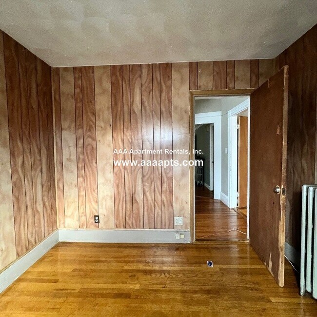 Building Photo - 42 Mansfield St