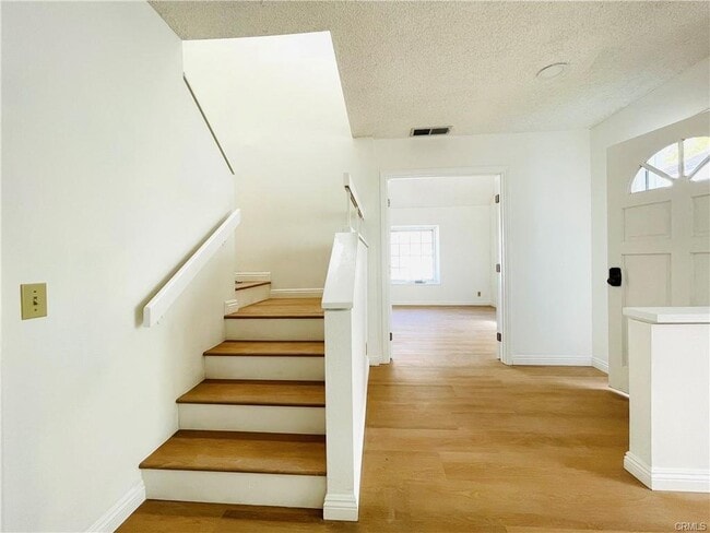 Building Photo - 28 Spinnaker