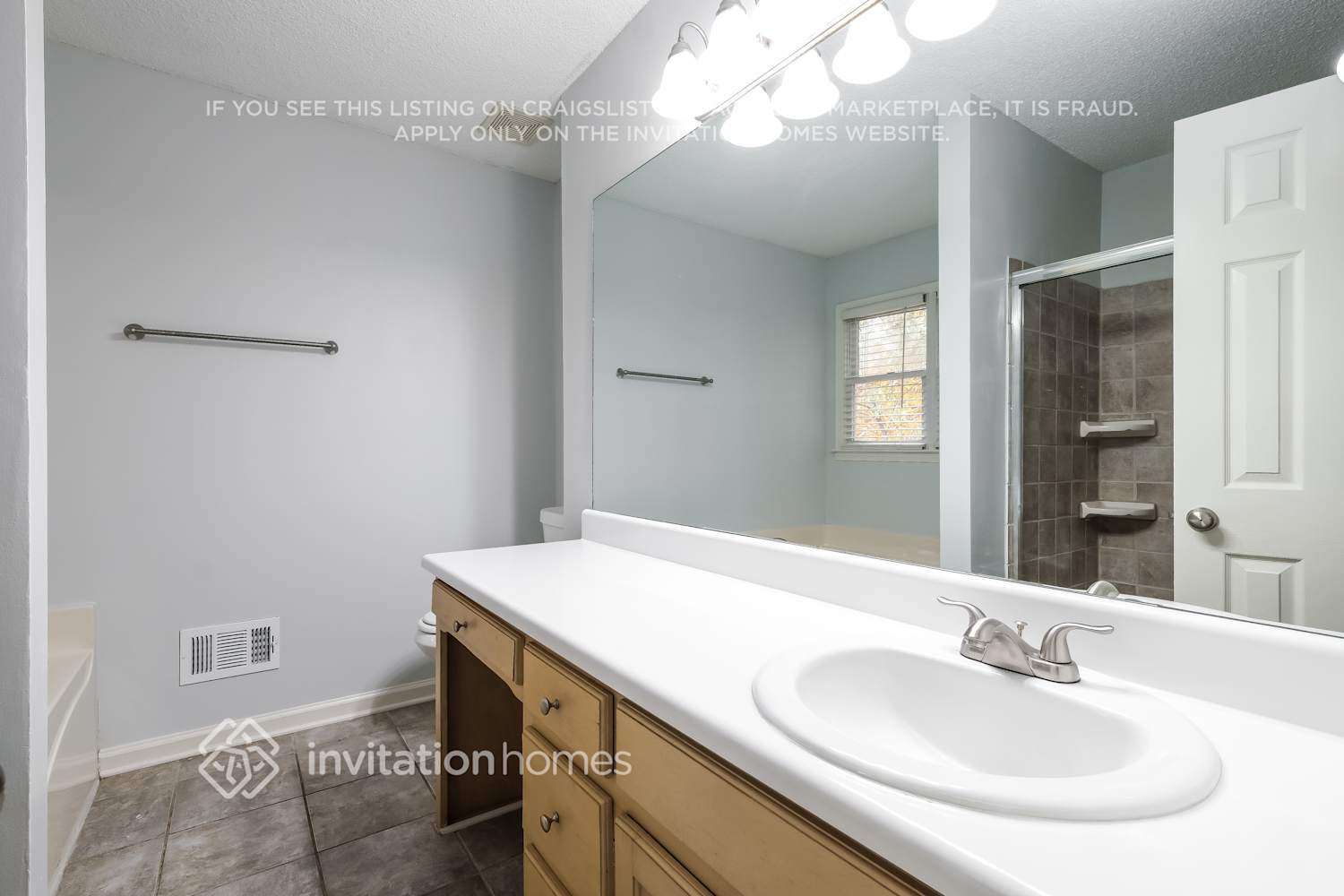 Building Photo - 175 Park Meadows Dr SW