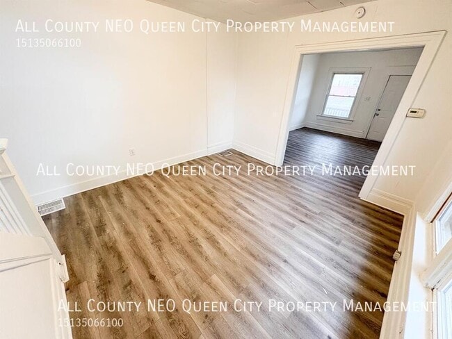 Building Photo - 225 Pleasant Ave