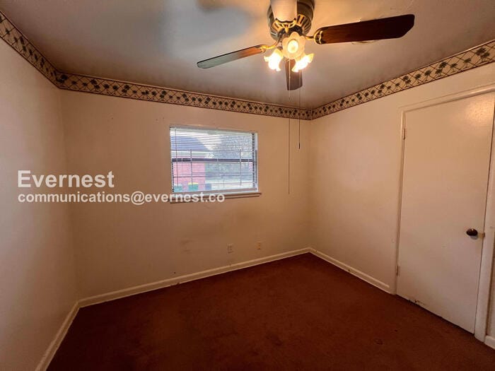 Building Photo - 1814 1/2 South Cross Street