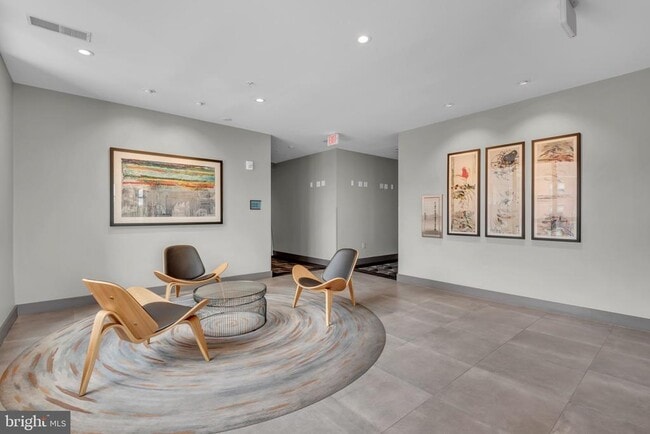 Building Photo - 145 Riverhaven Dr