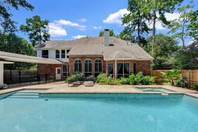 Building Photo - 203 Hazelcrest Dr