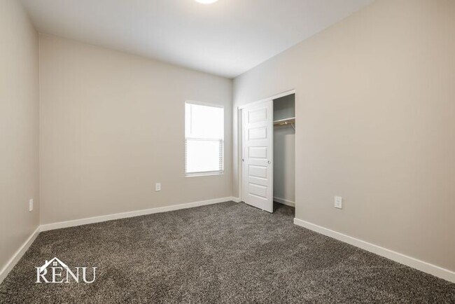 Building Photo - 12717 E Giada Dr