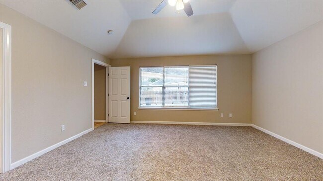 Building Photo - 20802 Newbury Park Dr