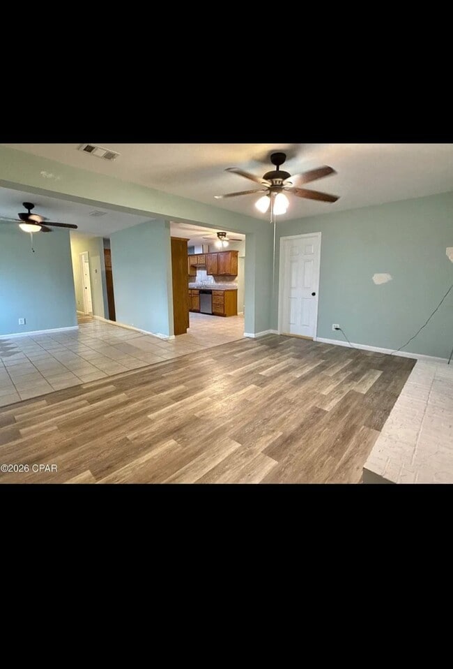 Building Photo - 1418 Iowa Ave