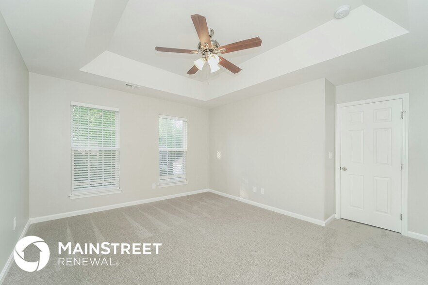 Building Photo - 10036 Spring Park Dr