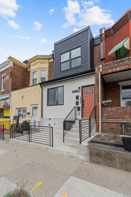 Building Photo - 6049 Elmwood Ave