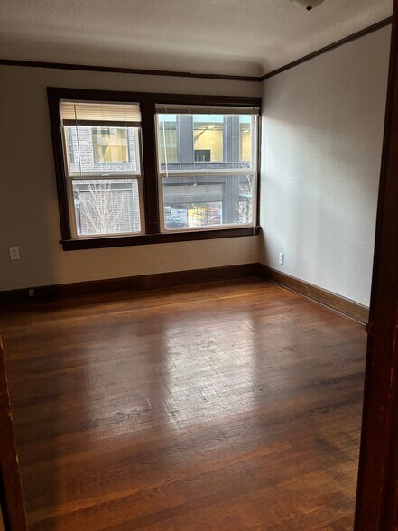 Building Photo - 4541 Brooklyn Ave NE