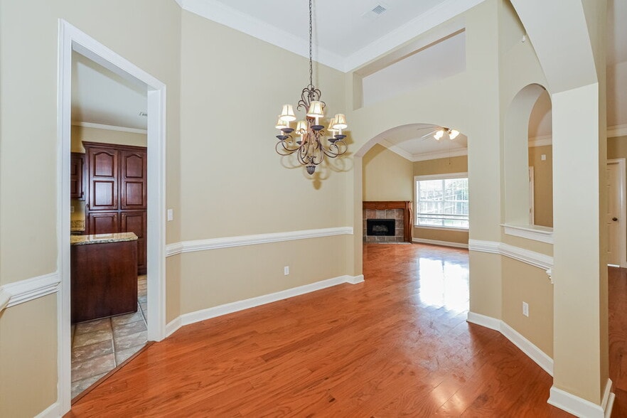 Building Photo - 2722 Nelle Ln
