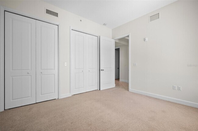 Building Photo - 1375 Beach Rd