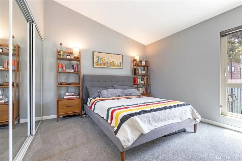 Building Photo - 3607 14th Ave W