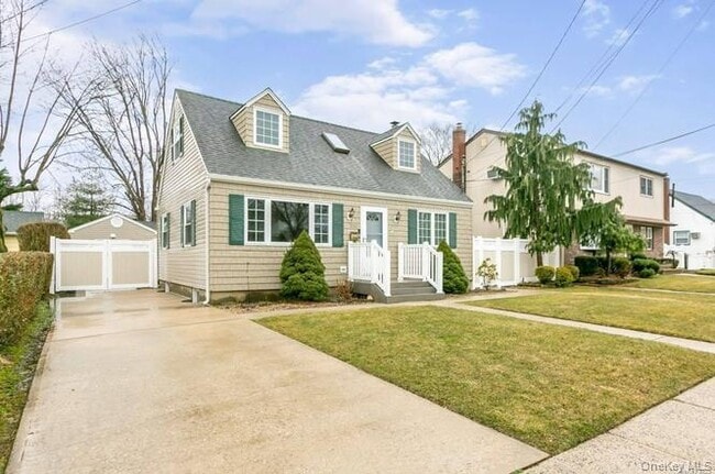 Building Photo - 250 N Rutherford Ave