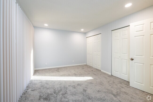 2BR, 2BA - 950SF - 2nd Bedroom - The Grotto