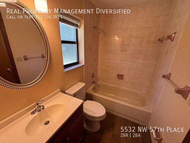 Building Photo - 5532 NW 57th Pl