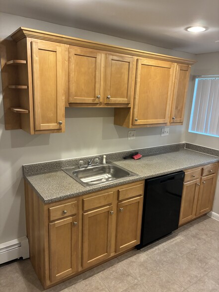 117 Kitchen Area - Goodwin Gardens