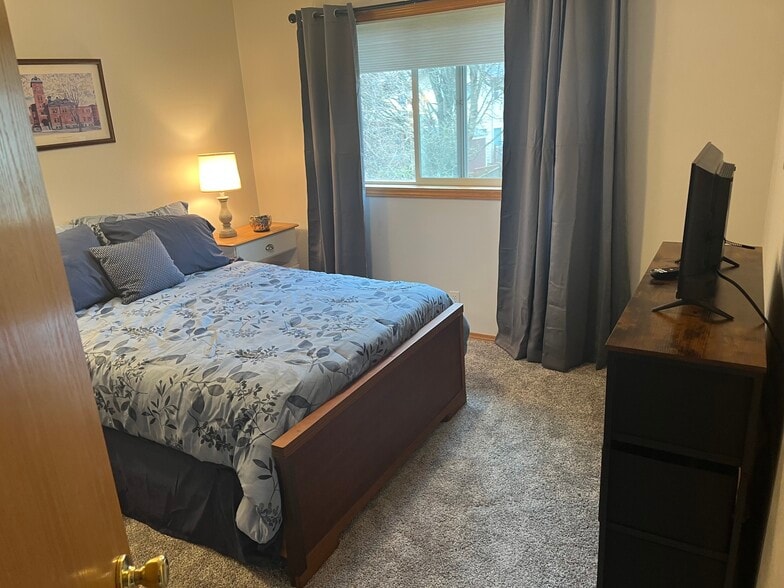 Building Photo - 4165 Berrywood Dr