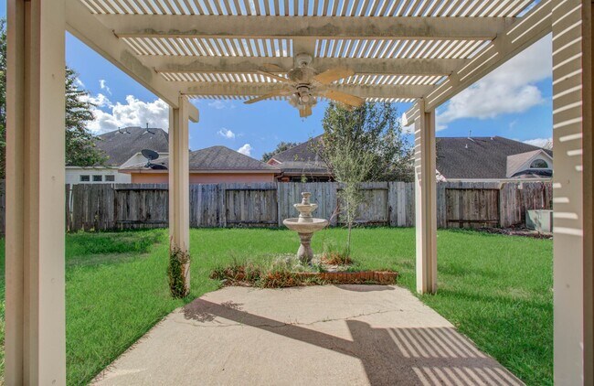 Building Photo - 17611 Emerald Garden Ln