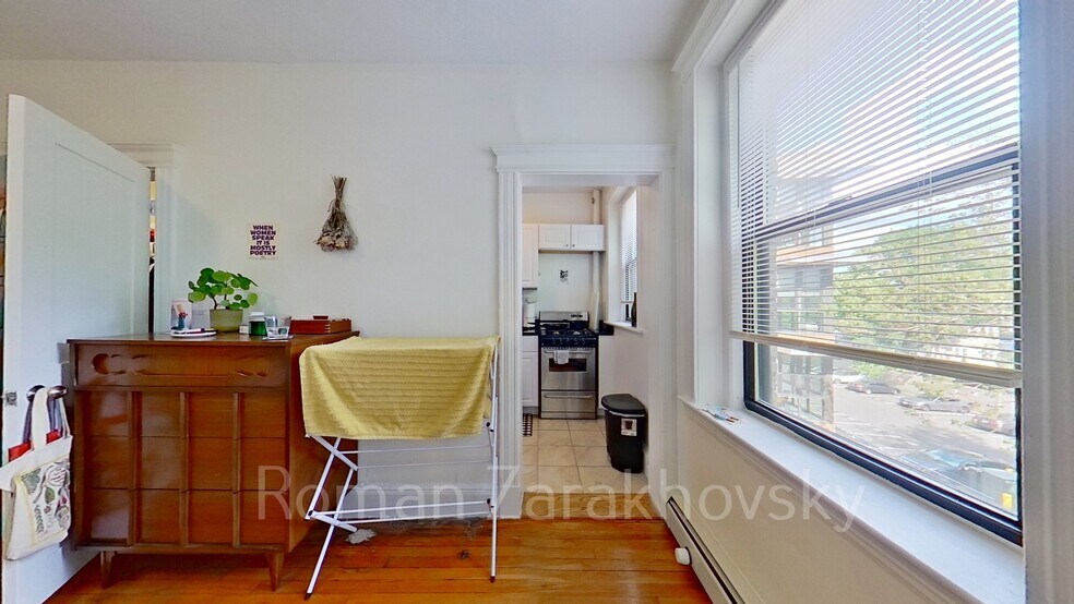 Building Photo - 74 Brainerd Rd