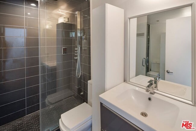 Building Photo - 8580 Hillside Ave