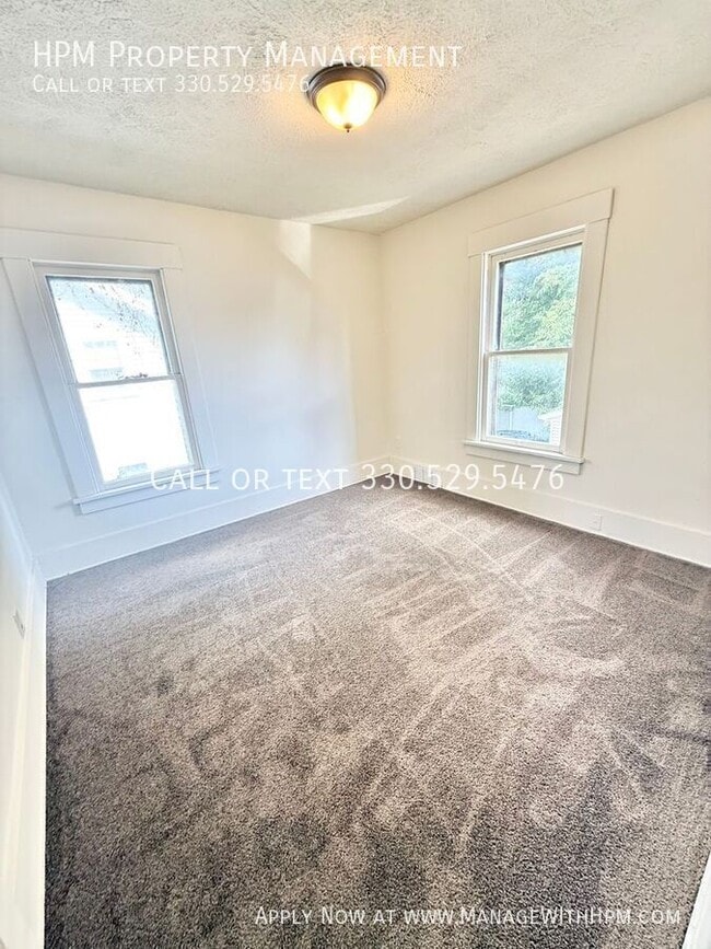 Building Photo - 2806 10th St SW