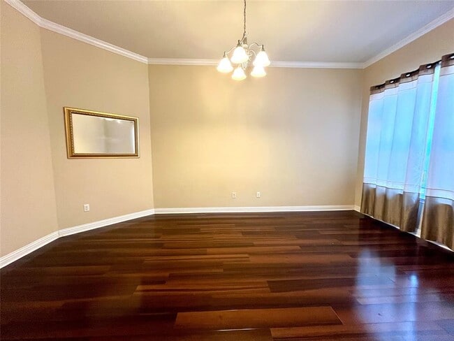 Building Photo - 10000 Paulines Way