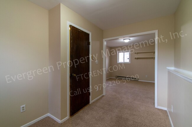 Building Photo - Short Term Lease! Spacious Home in Mid-Tow...