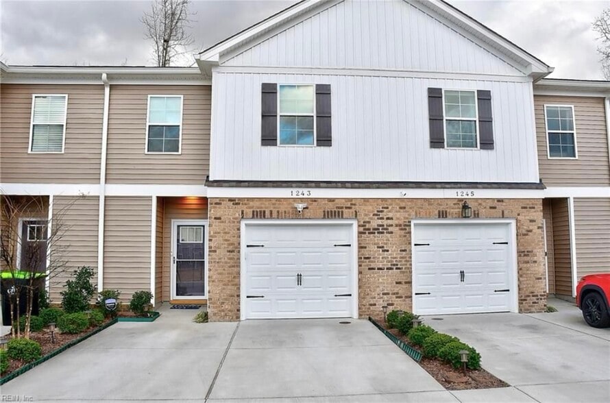 Building Photo - 1243 Jadens Way