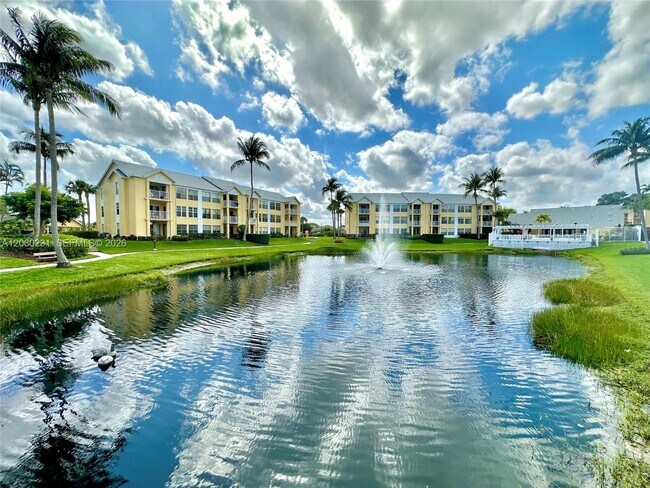 Building Photo - 6292 La Costa Dr