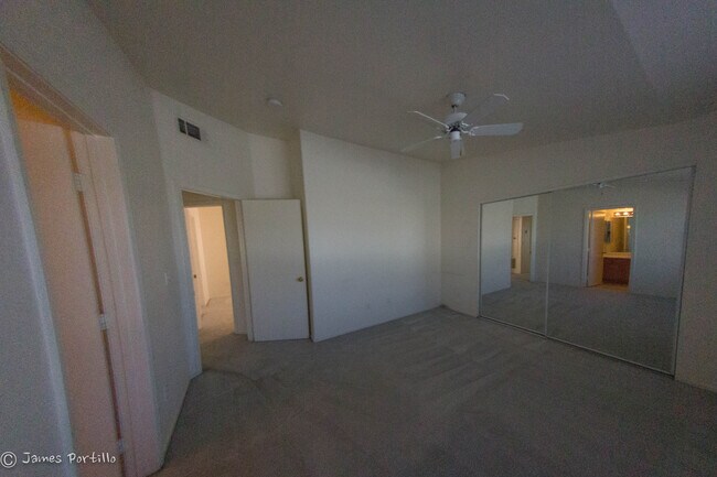 Building Photo - Summerlin area upper condo/vaulted ceiling...
