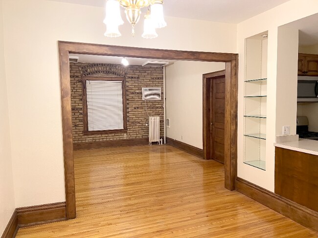 Primary Photo - 1204 Harmon Pl