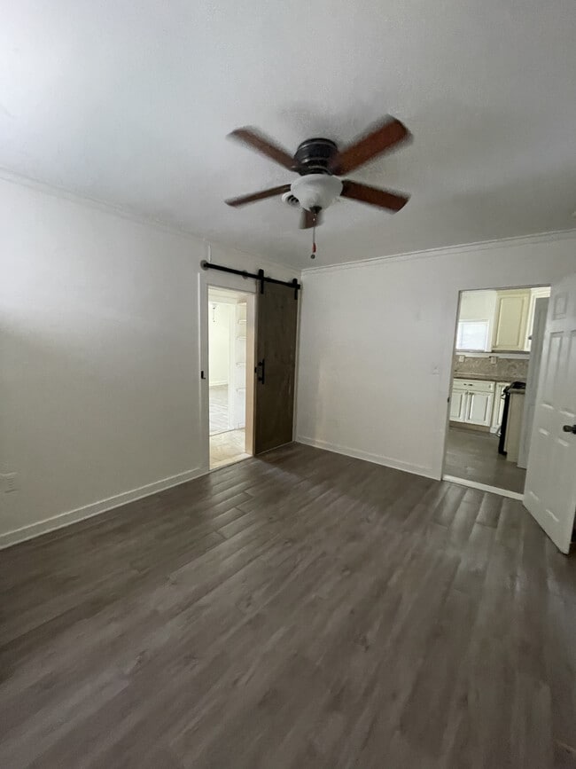 Building Photo - 2422 Stafford St