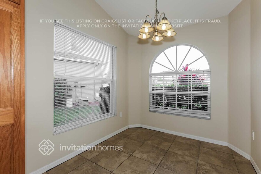 Building Photo - 27500 Waikiki Ct