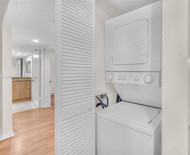 Building Photo - 1618 NW 81st Way