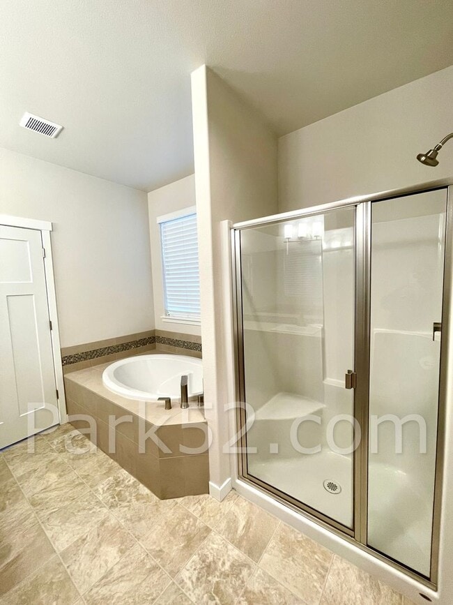 Building Photo - Half Off First Full Month! 4 Bedroom Single Family Home in Lacey