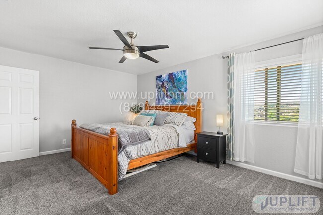 Building Photo - 3 Bedroom 2.5 Bathroom home in Ramona LARG...