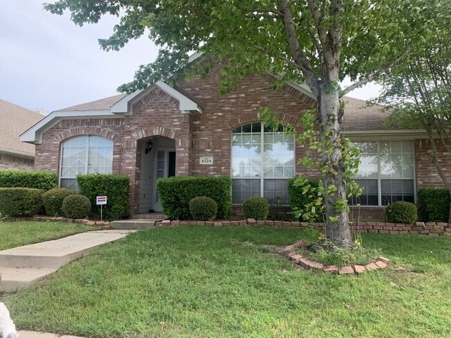 Primary Photo - Home for Rent in The Colony- 3/2/2