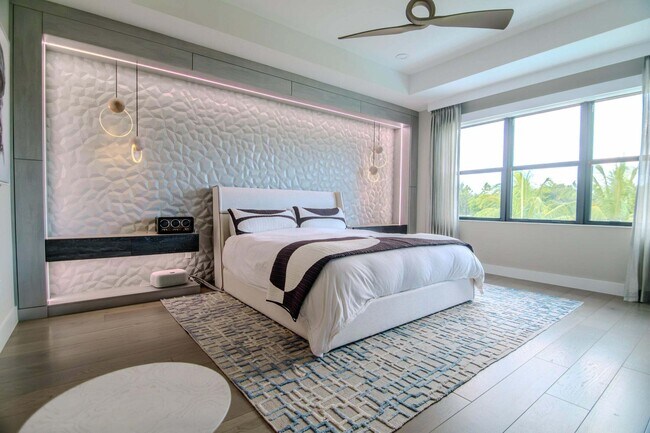 Building Photo - 8305 Fishhawk Falls Ct